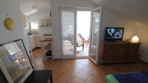 Apartments by the sea Zdrelac, Pasman - 11260