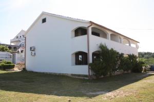 Apartments for families with children Lopar, Rab - 10402