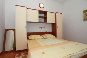 Apartments with parking space Baska Voda, Makarska - 10406
