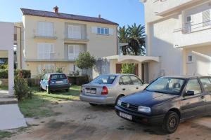 Apartments with a parking space Novalja, Pag - 10417