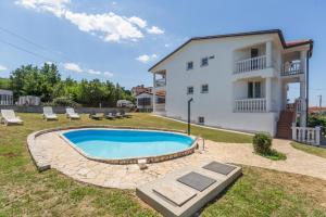 Holiday house with a swimming pool Radmani, Porec - 16440