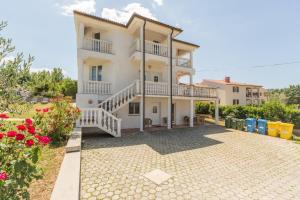 Holiday house with a swimming pool Radmani, Porec - 16440