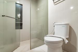 Urbanview Hotel Newton Riau Bandung by RedDoorz