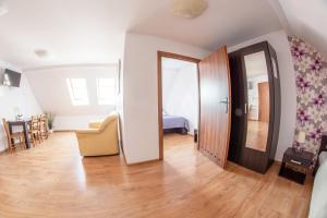 Family Room with Bathroom room in Pokoje Zygmuntowska