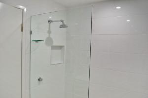 Waterford Apartment 5