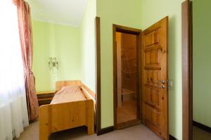 Тиса Економ