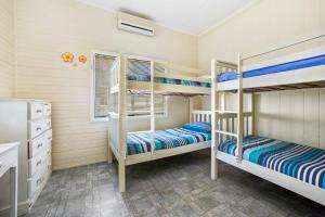 PJs Cottage - Bring your own linen.