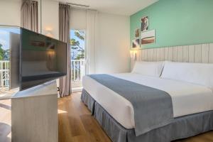 Deluxe Sea View room in Barceló Ponent Playa