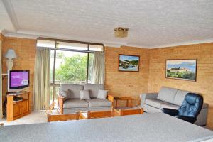 Seacrest Unit 1 - Bring your own linen.