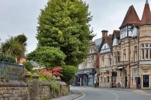 Finest Retreats - Shakys Penthouse - Matlock Bank