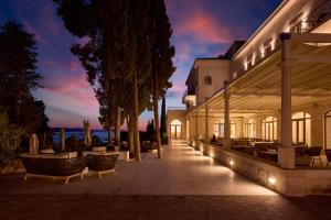 Premium Double or Twin Room with Balcony and Park View room in Hotel Croatia