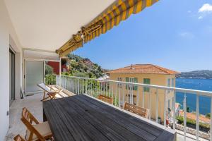 Amazing Sea View 2Bdr Swimming Pool Parking