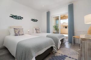 Superb Flat 200 from Beach, 10 min to Downtown