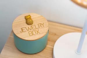 Superb Flat 200 from Beach, 10 min to Downtown