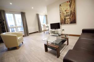 Parnell Boulevard Apartments