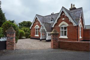 The Willows Lovely Double Apartment - Ubytování bez kategorie ve městě Rostrevor