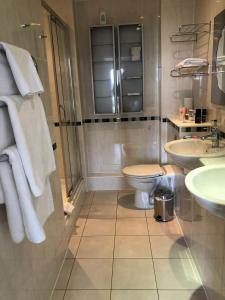 Century Wharf Apartments by Urban Space