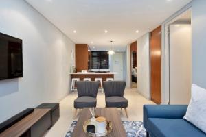 Eden on the Bay 129 by Host Agents