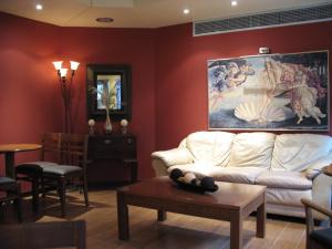 Hotel Prigipikon Suites and sofites