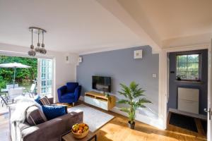 Riverwalk Apartment One