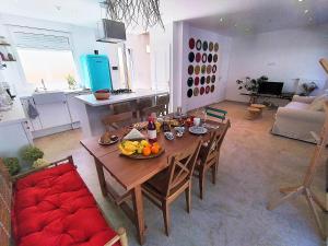 Dream of Mediterranean house, Jacuzzi, BBQ, Délices ensoleillés