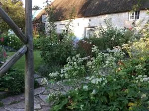 Badgers Cottage a very original Somerset longhouse - Compton