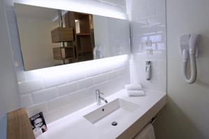 Hotels ibis Styles Nimes Gare Centre : photos des chambres