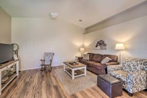 Quaint and Welcoming Kanab Home with Patio!