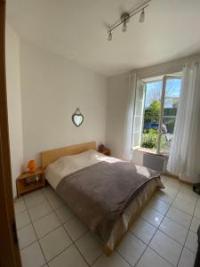 Appartements Les Platanes - Picasso Rez de Jardin : photos des chambres