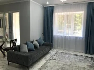 ЛЮКС Апартаменты на Назарбаева - Sadovyy