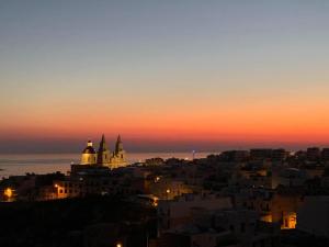 Newly Refurbished Mellieha Central apartment