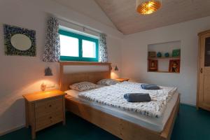 Holiday house with a parking space Kornic, Krk - 11504