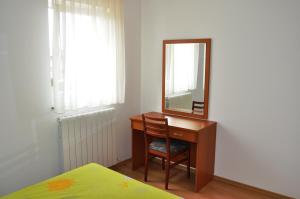 Apartment Selce 11527a