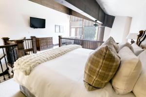 Sultan Studio Loft Hotel Room