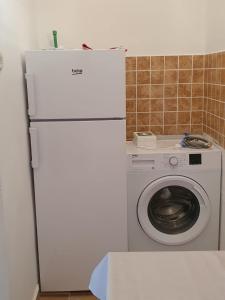 Apartments by the sea Novalja, Pag - 11512