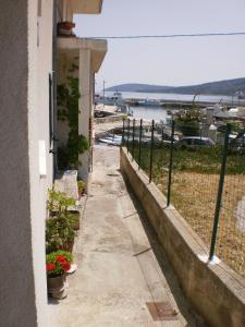 Apartments by the sea Slatine, Ciovo - 11565