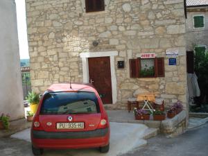 Apartments with a parking space Visnjan Central Istria  Sredisnja Istra  11585