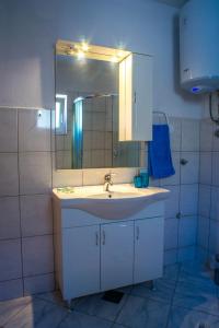 Apartments by the sea Zatoglav, Rogoznica - 11598