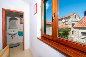 Apartments by the sea Kukljica, Ugljan - 11584