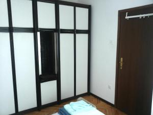 Apartments with a parking space Novi Vinodolski - 11479