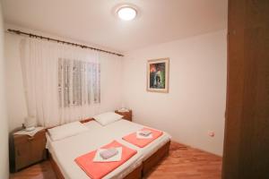 Apartments by the sea Podaca, Makarska - 11588
