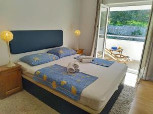 One-Bedroom Apartment with Balcony and Sea View room in Apartments with a parking space Sumpetar Omis - 11798