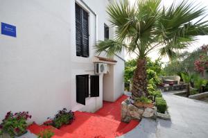 Apartment Okrug Donji 13732a