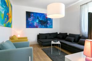 Seaside family friendly house with a swimming pool Razanj, Rogoznica - 13738