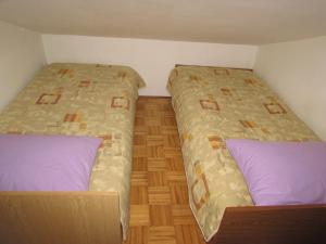 Apartments with WiFi Sibenik - 13743