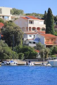 Apartments by the sea Seget Vranjica, Trogir - 13771