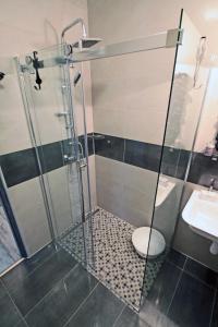 Apartments by the sea Vinjerac, Zadar - 13811