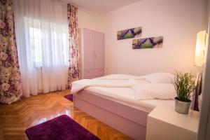 Seaside holiday house Barbat, Rab - 13806