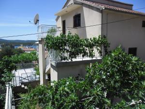 Apartments with WiFi Sibenik - 13818