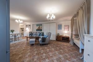 One-Bedroom Apartment room in Family friendly apartments with a swimming pool Sutomiscica Ugljan - 13872